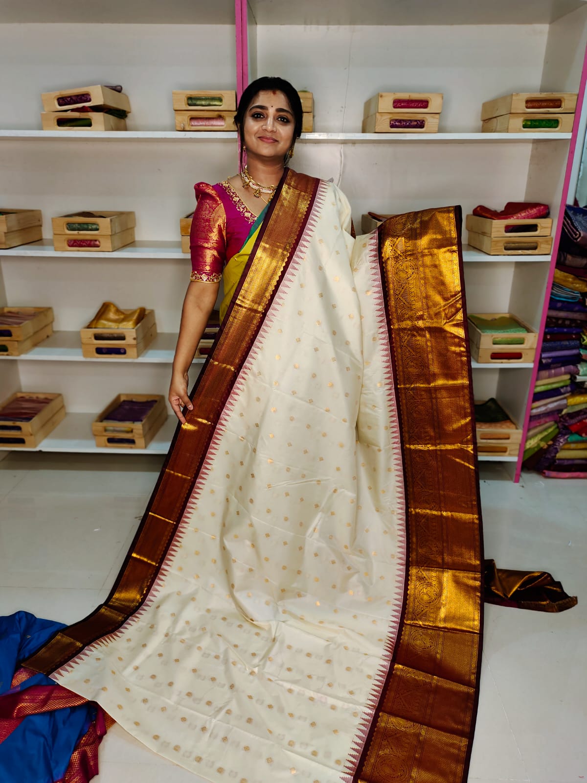 Ashadam sale gadwal silk saree