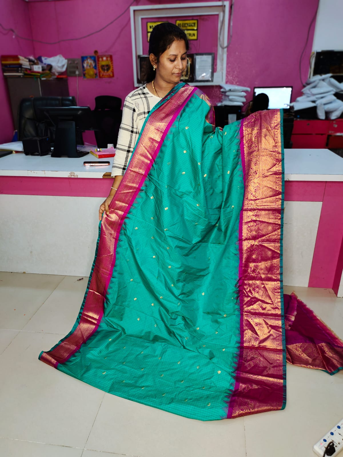 60% offer gadwal sale