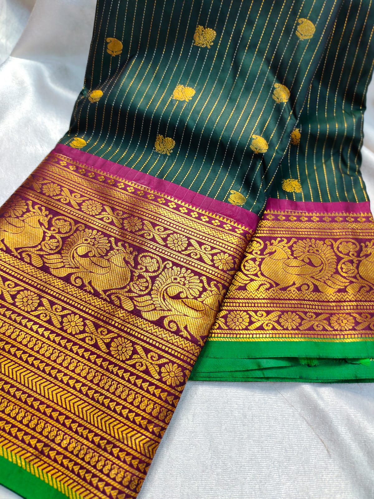 Vintage valli gadwal