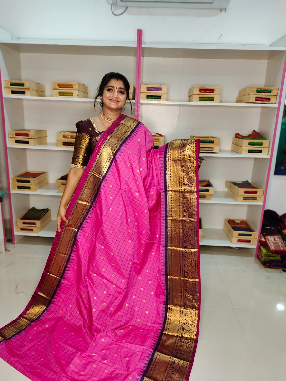Ashadam sale gadwal silk saree)