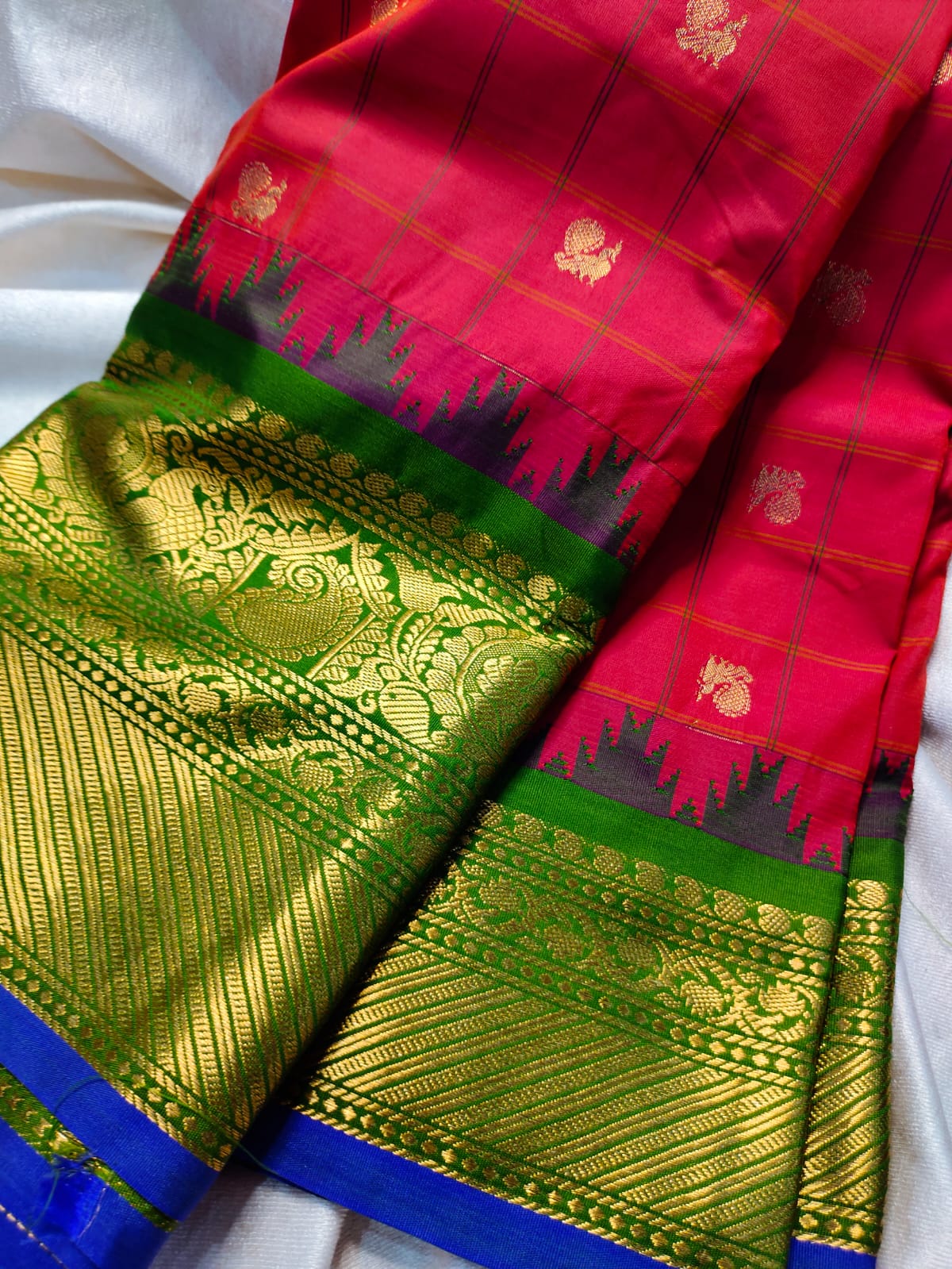 60% offer gadwal saree