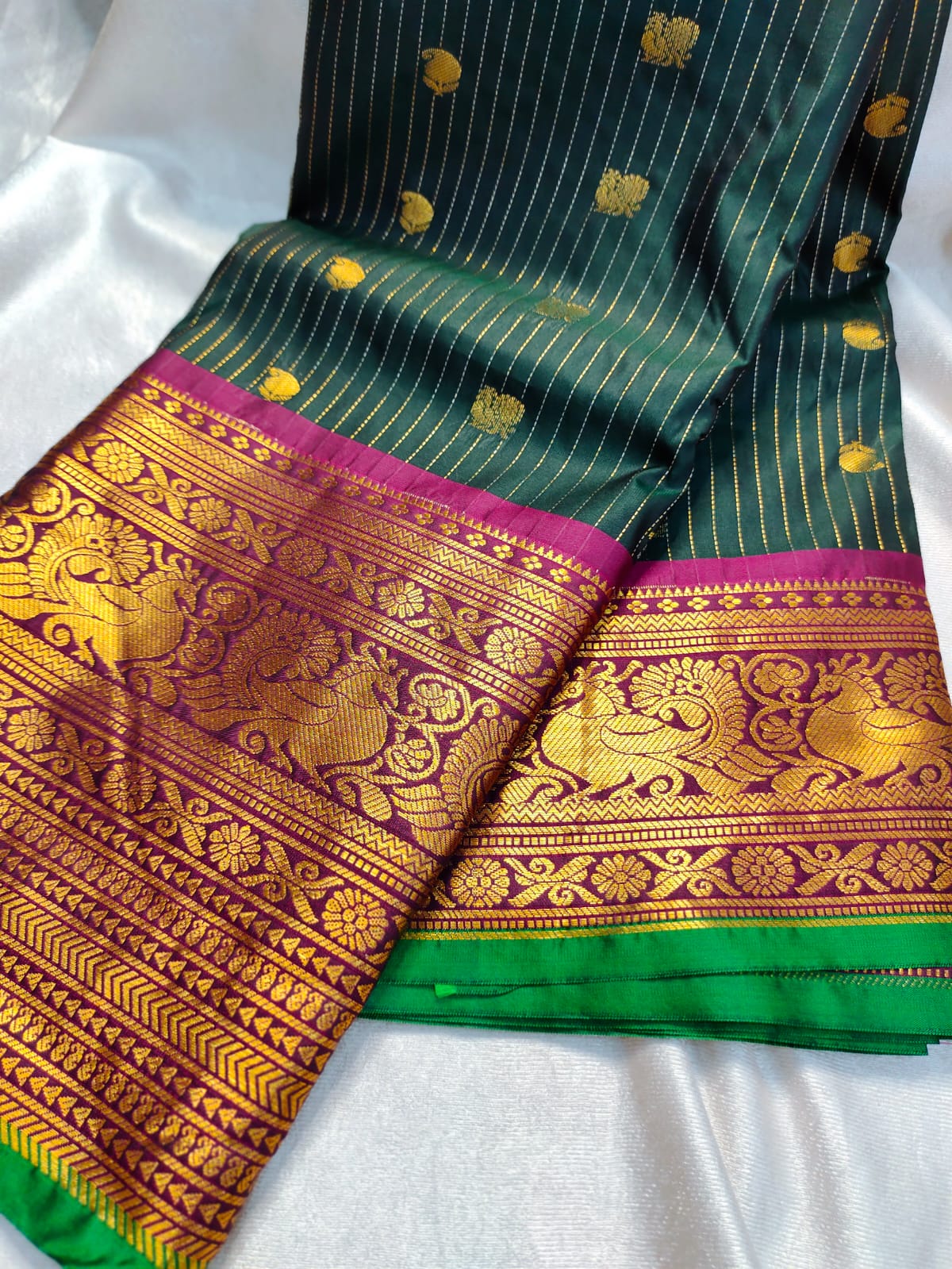 Vintage valli gadwal