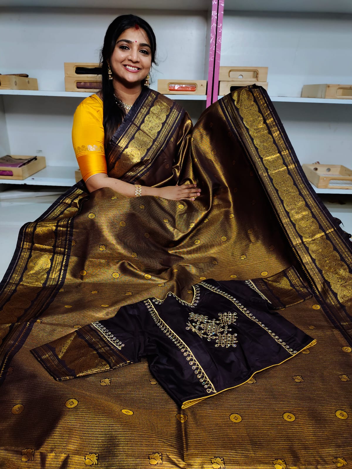 RW Saree