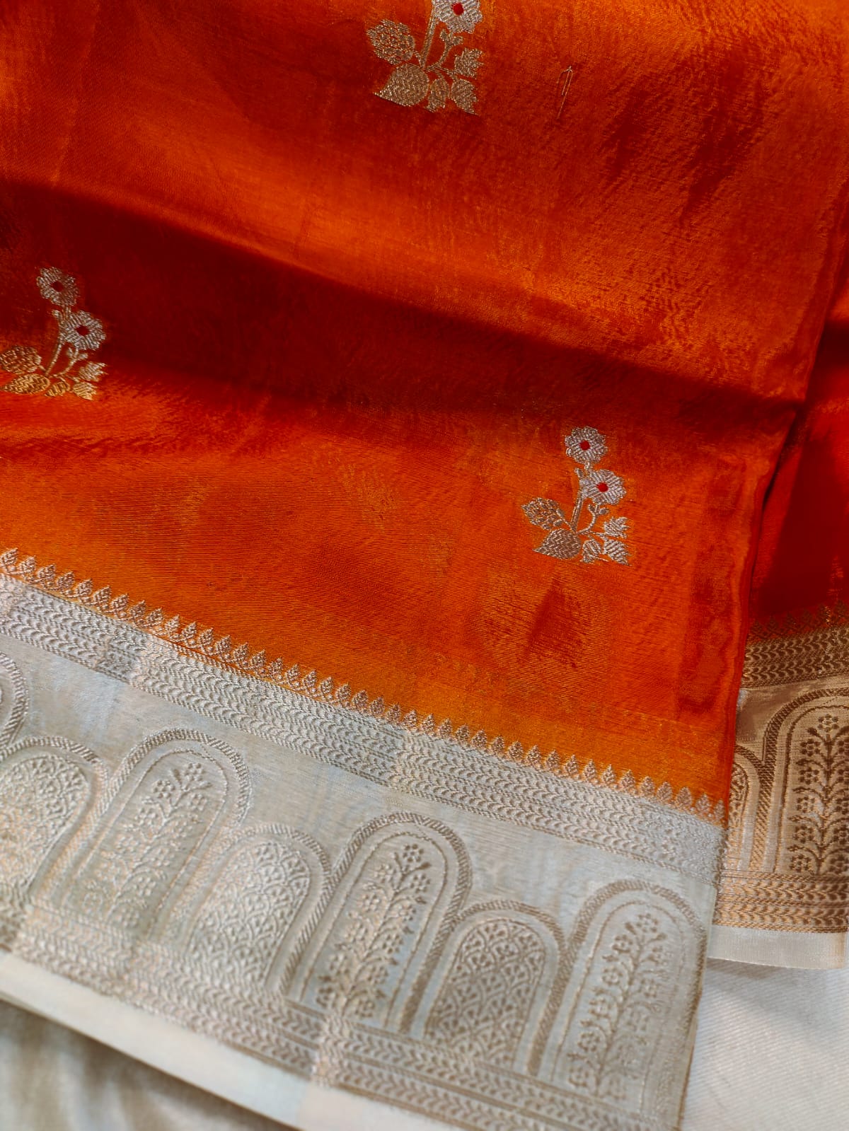 Premium Fancy sarees 60% off