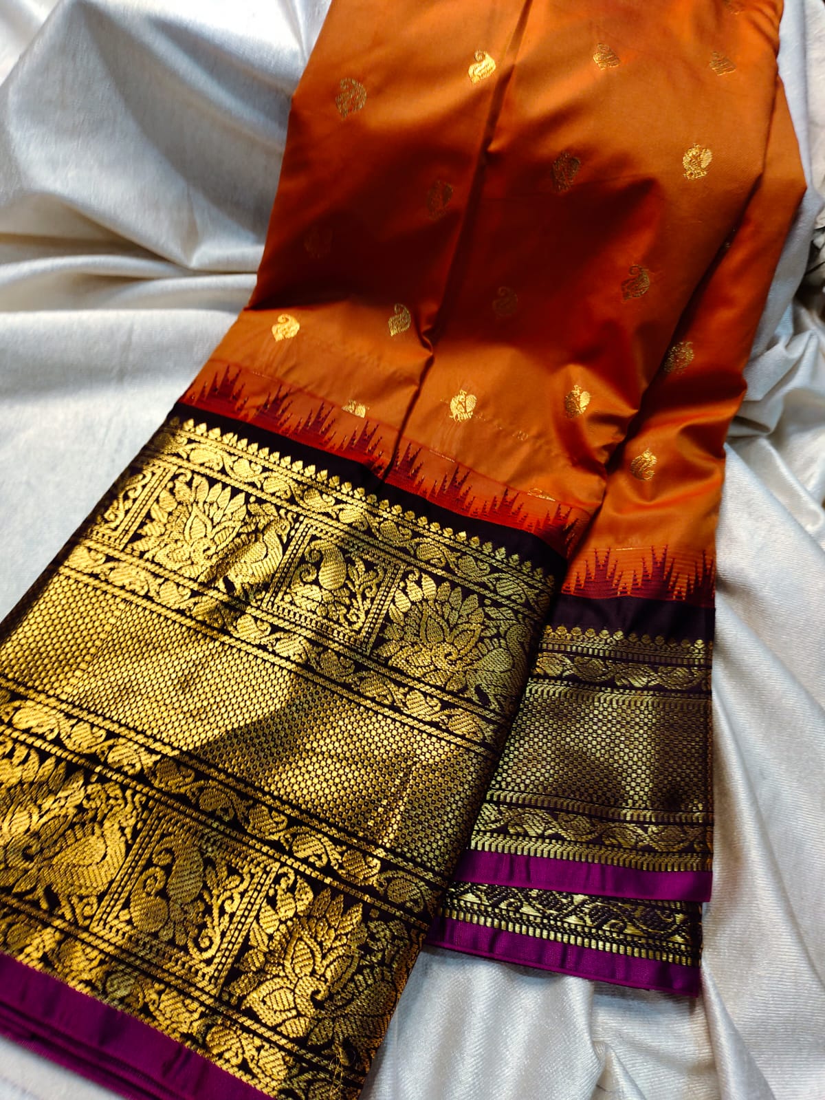 60% offer gadwal saree
