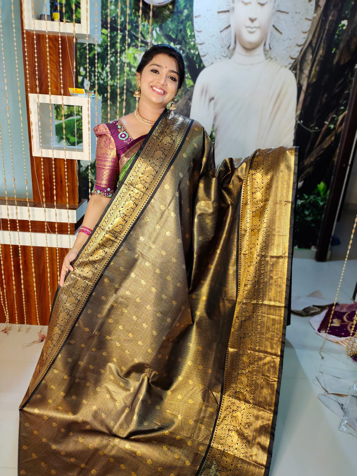 50% offer Valli gadwal