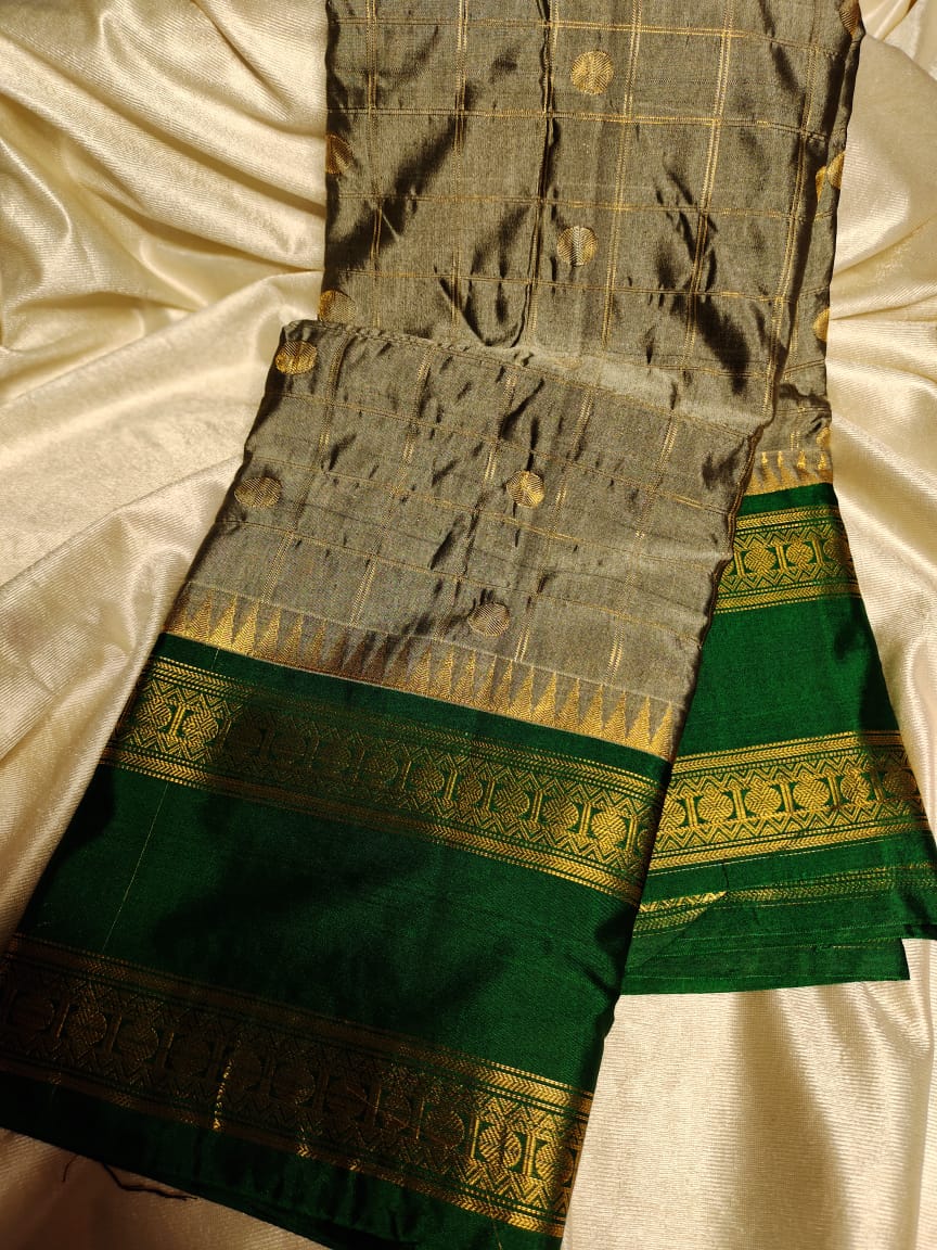Vitange gadwal silk