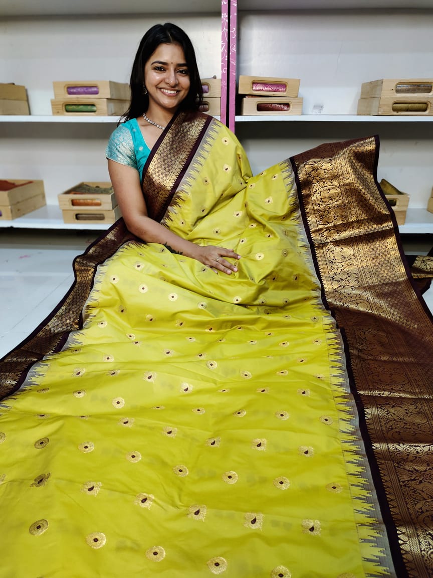 65% offer gadwal silk saree
