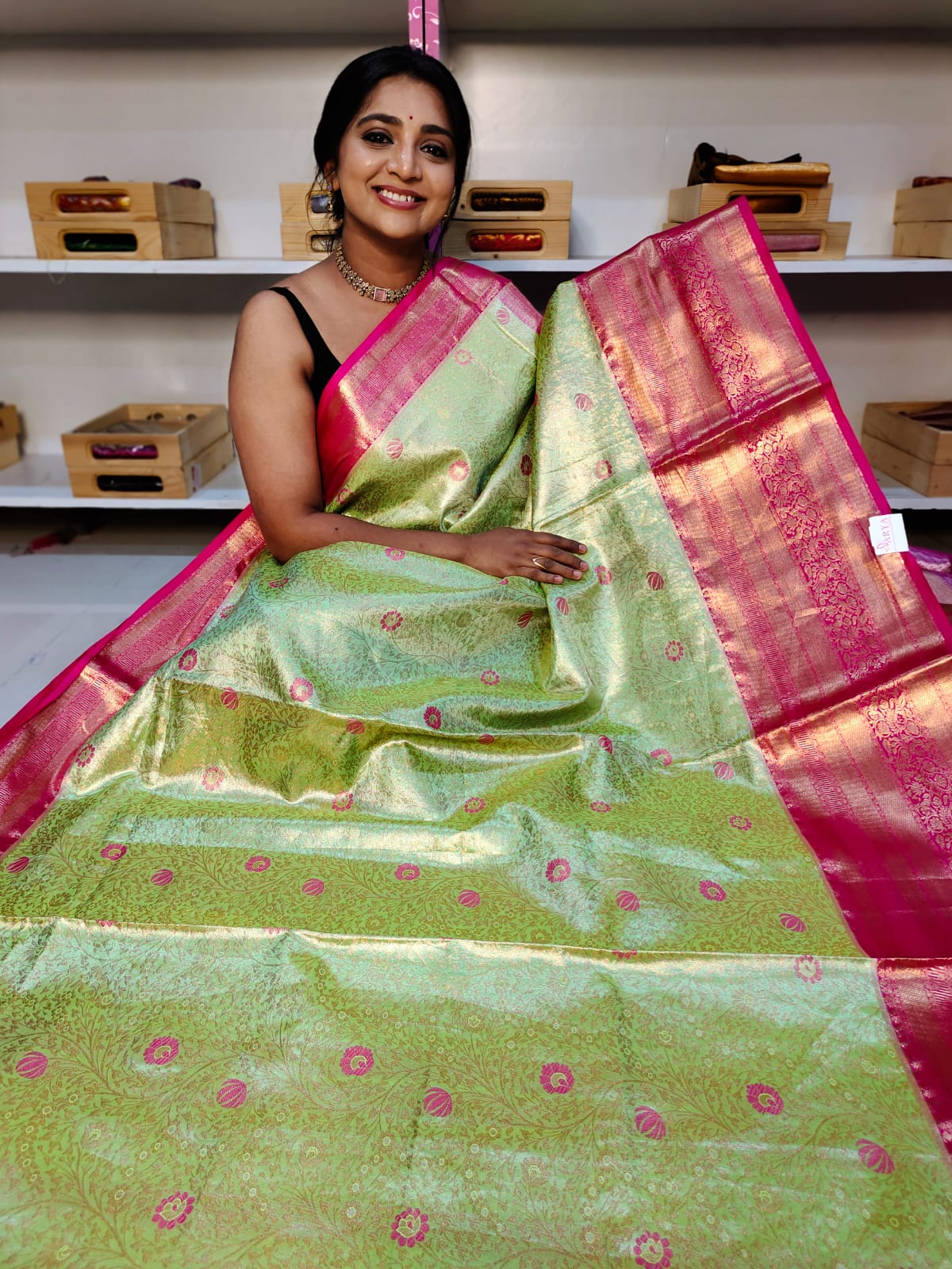 Meena kanchi