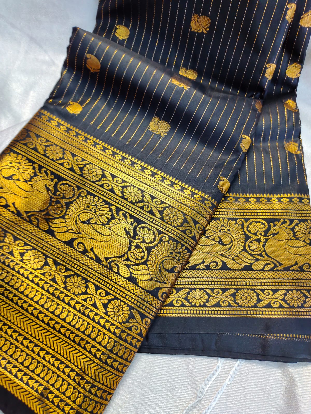 Vintage valli gadwal