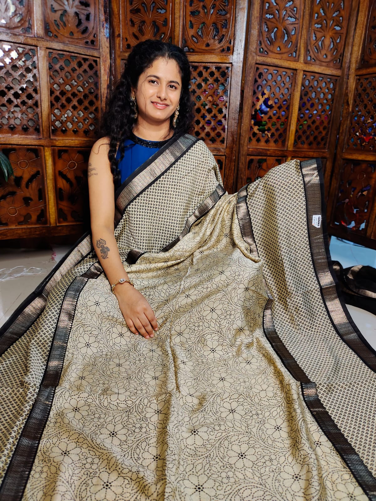 50% offer Saree