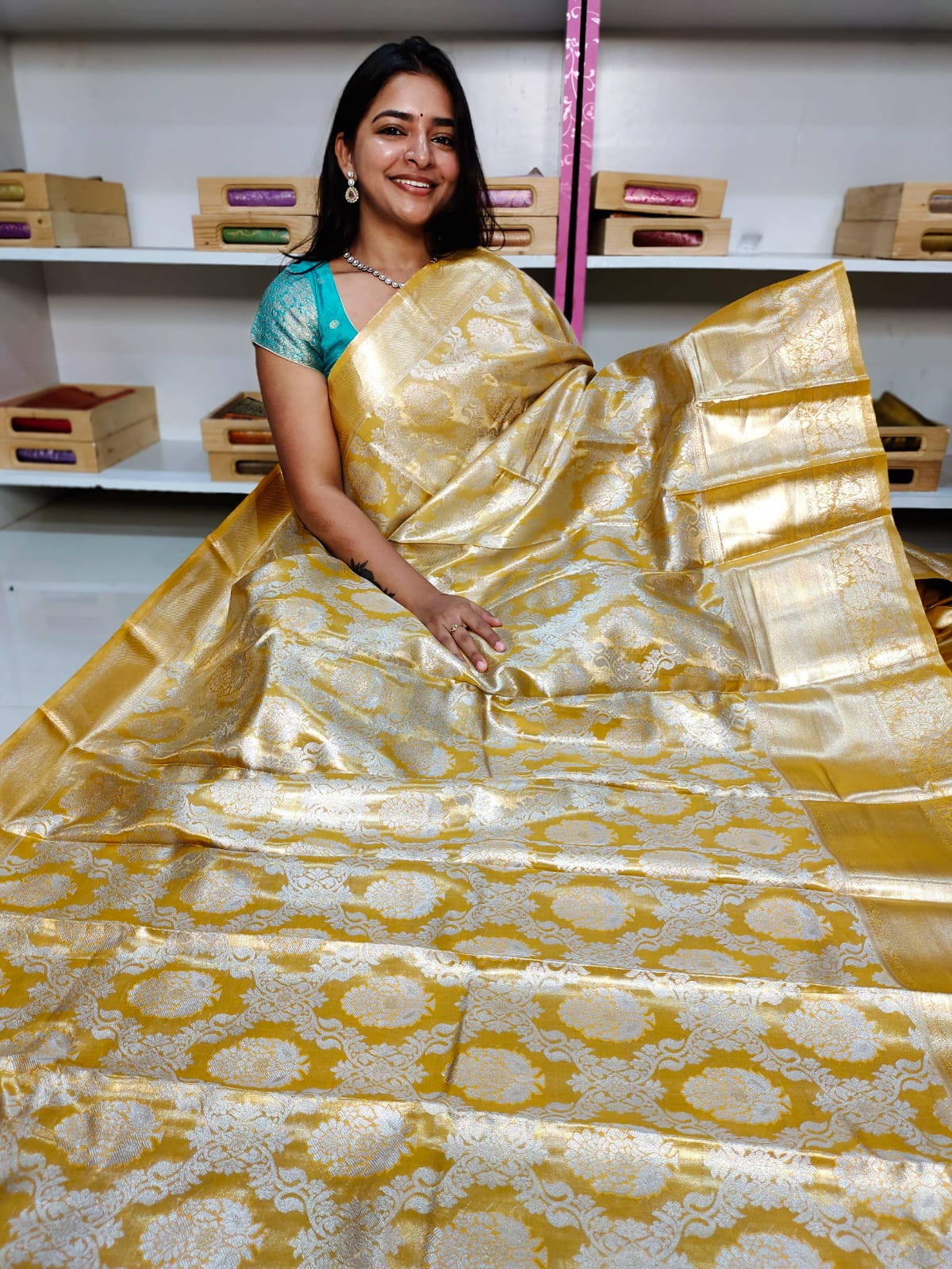90% offer kanchi pattu sarees