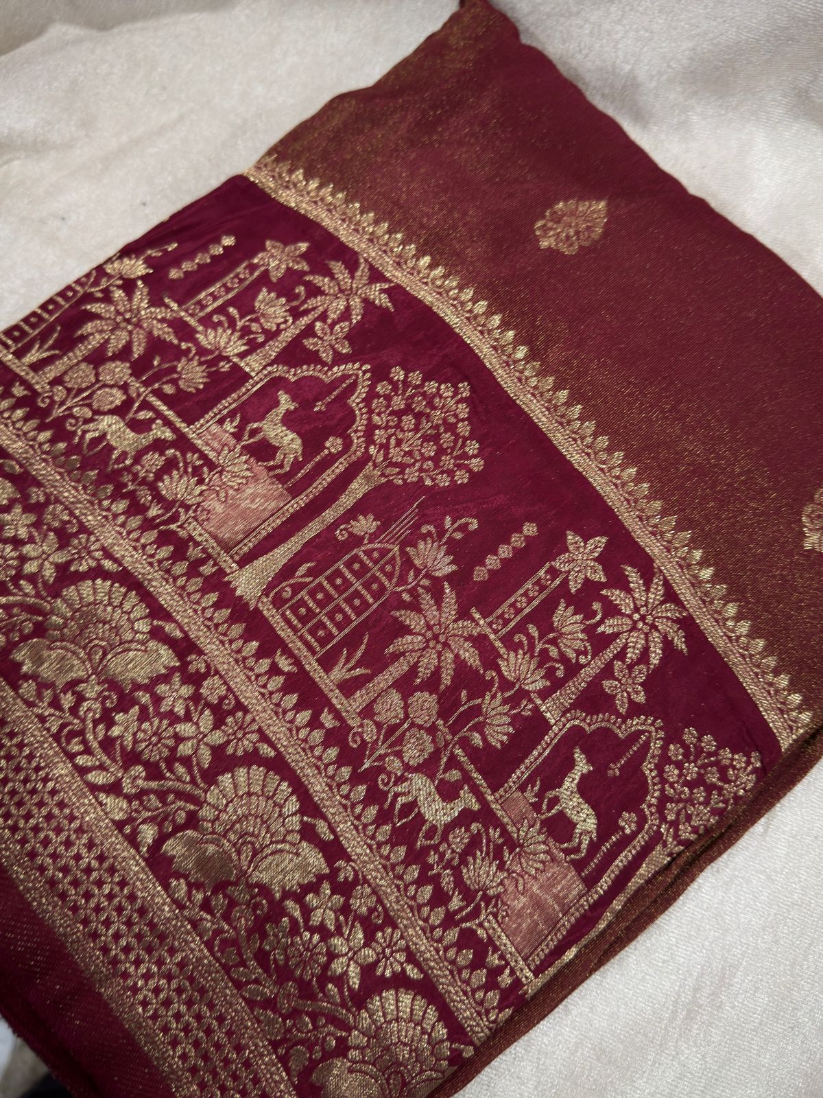 Banarasi tishu