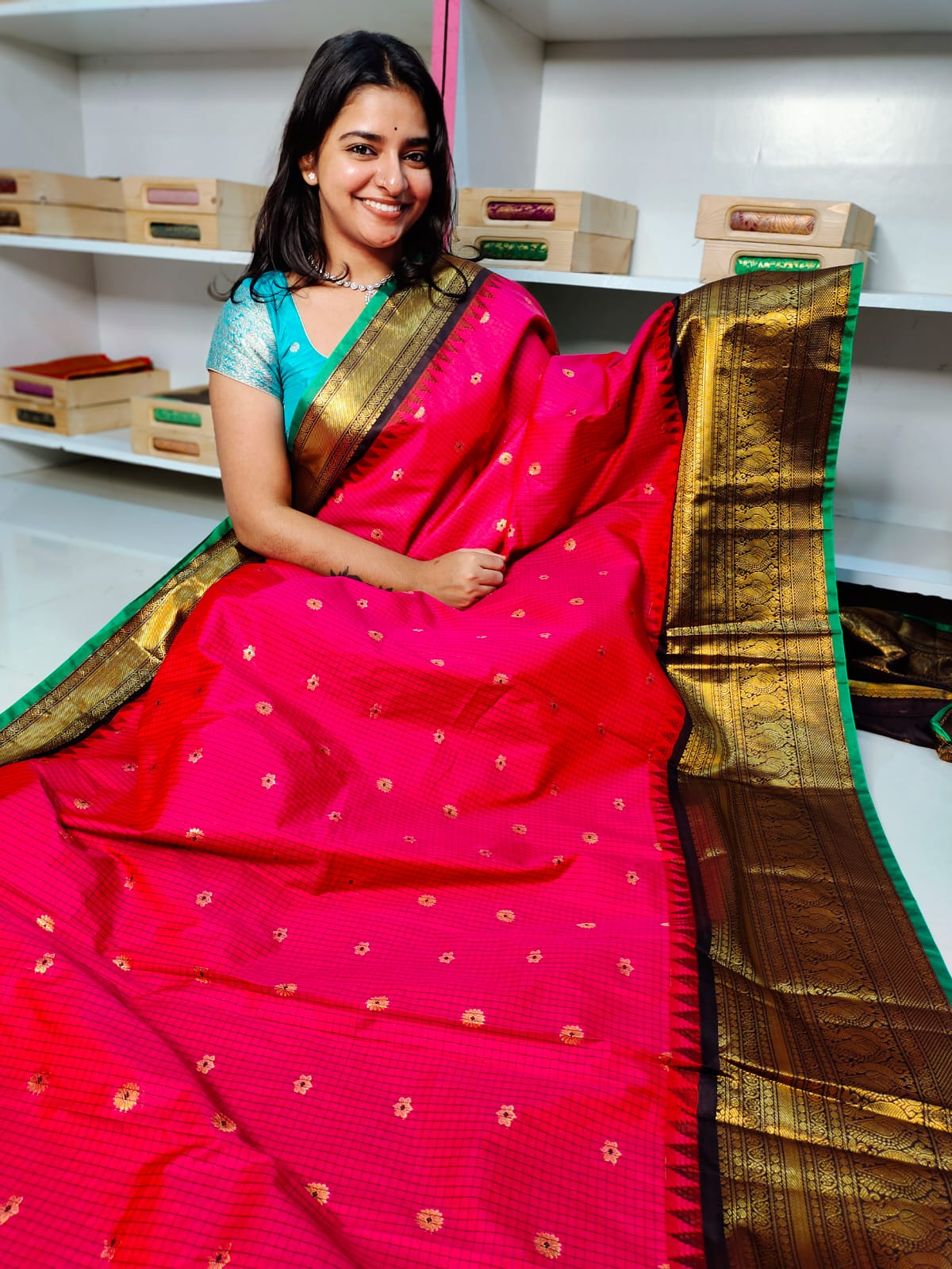 Vitange gadwal silk