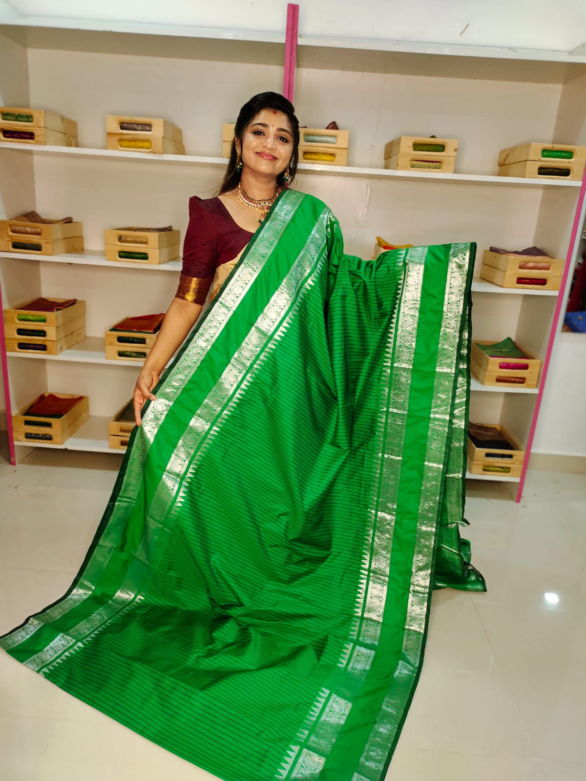 గద్వాల్ క్లియరెన్స్ సేల్