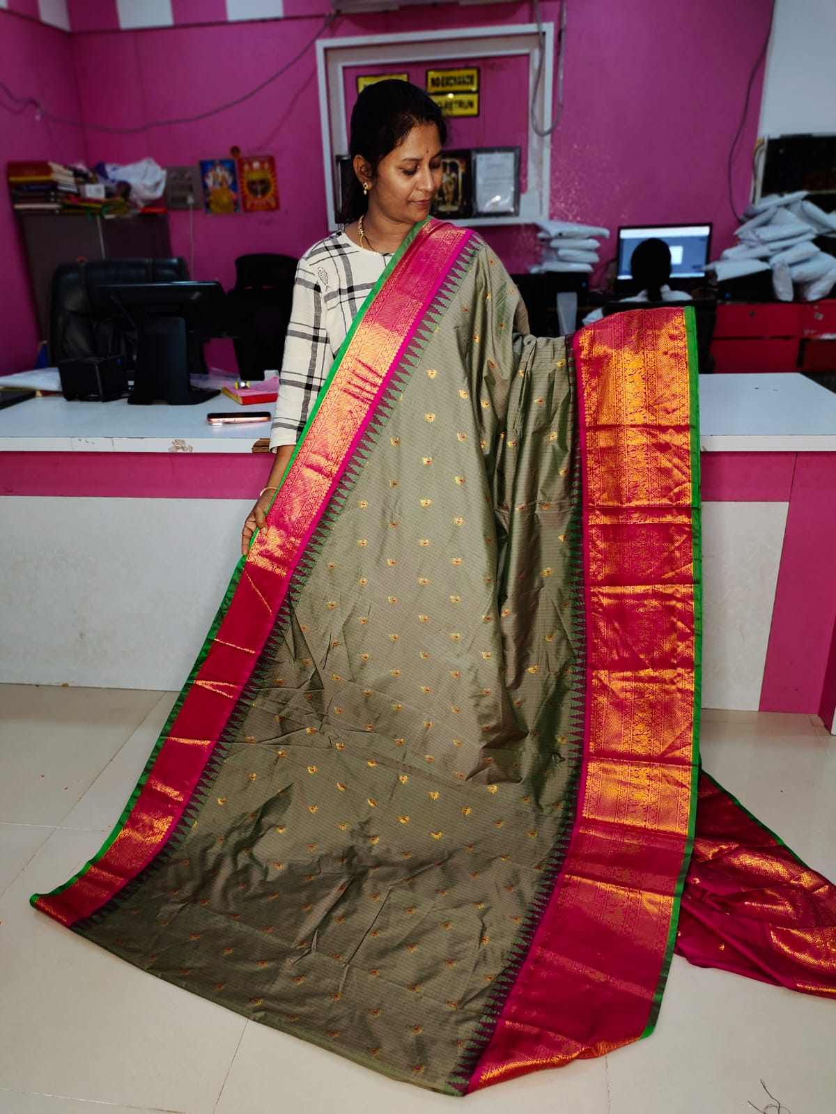 60% offer gadwal sale