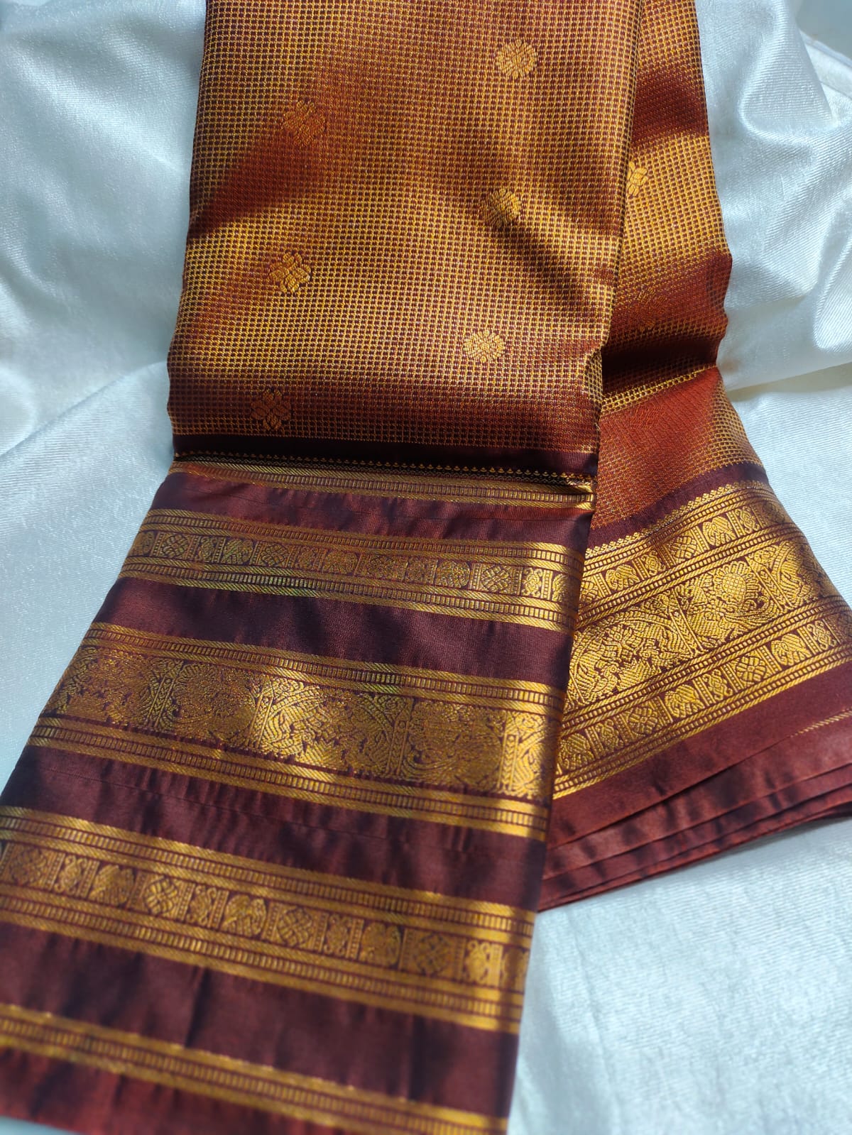 New vintage gadwal