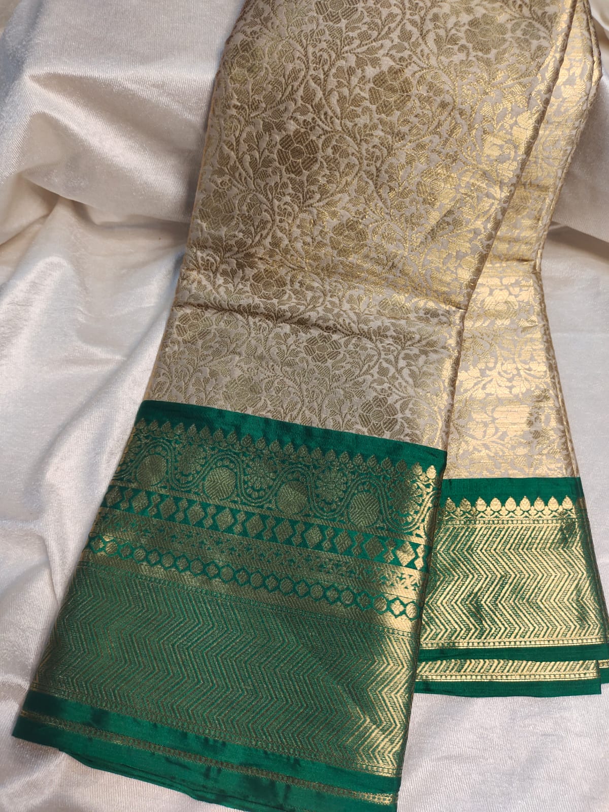 శ్రావణమాసం అమ్మకం