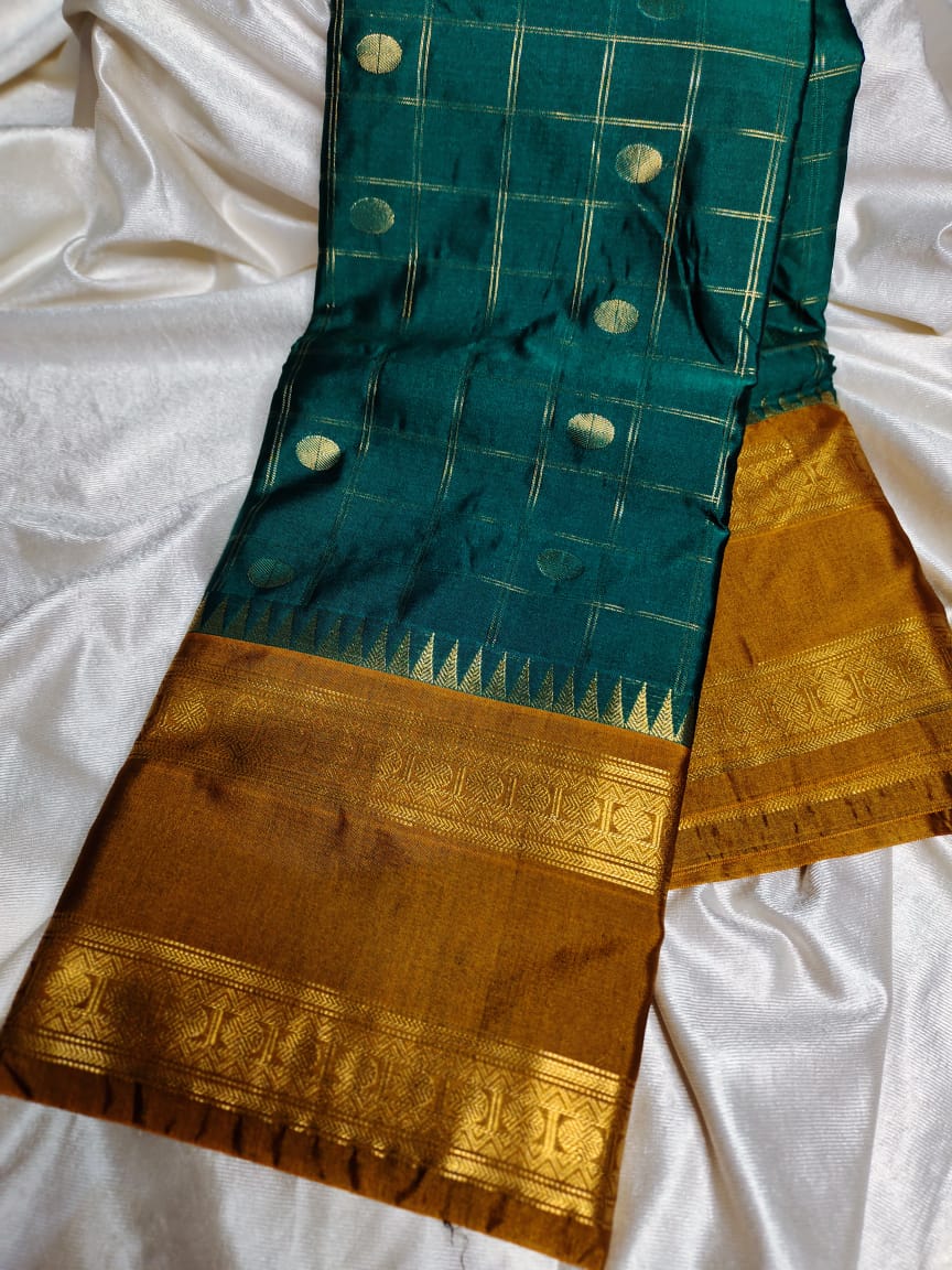 Vitange gadwal silk