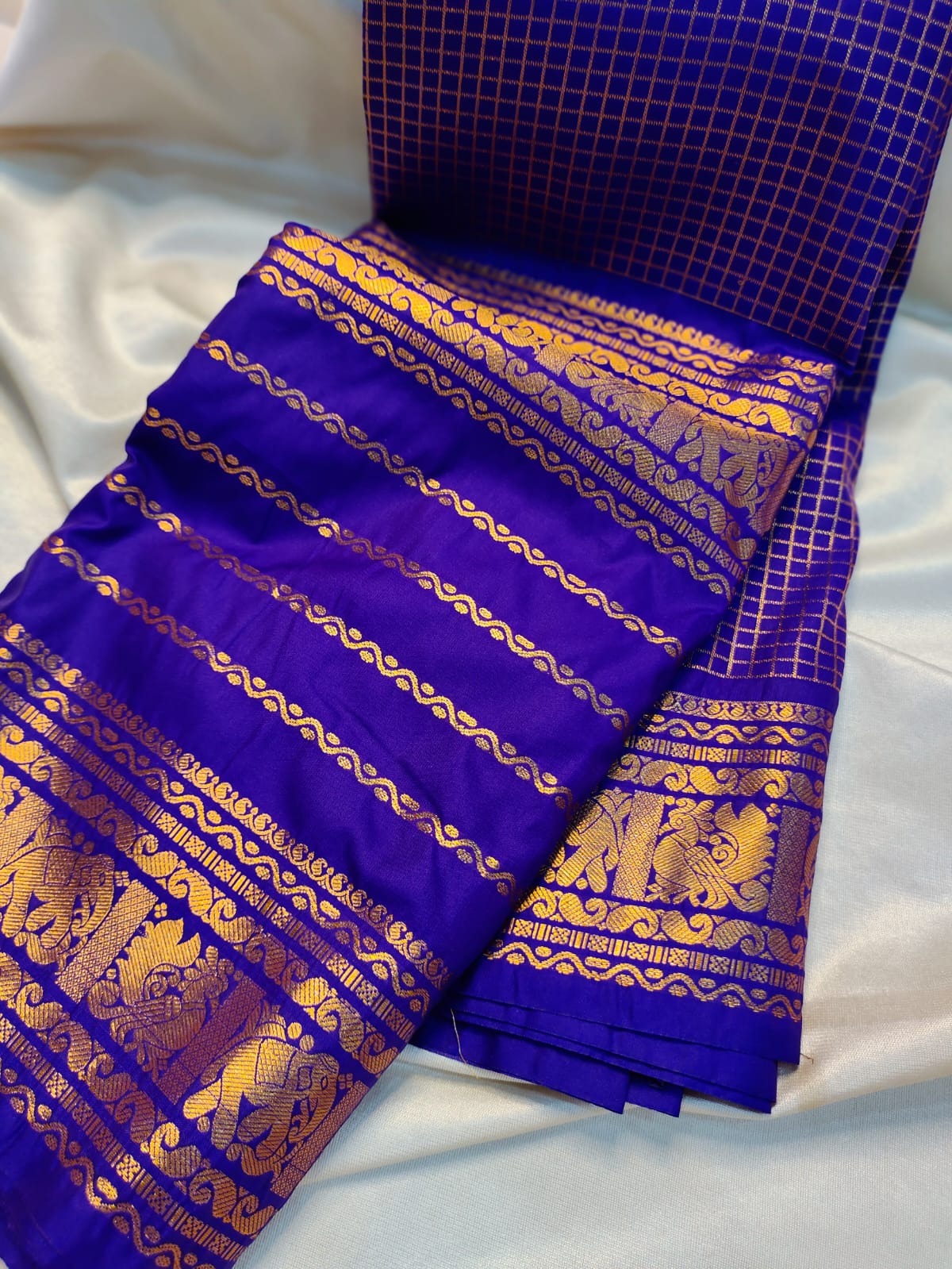 Vintage gadwal sarees