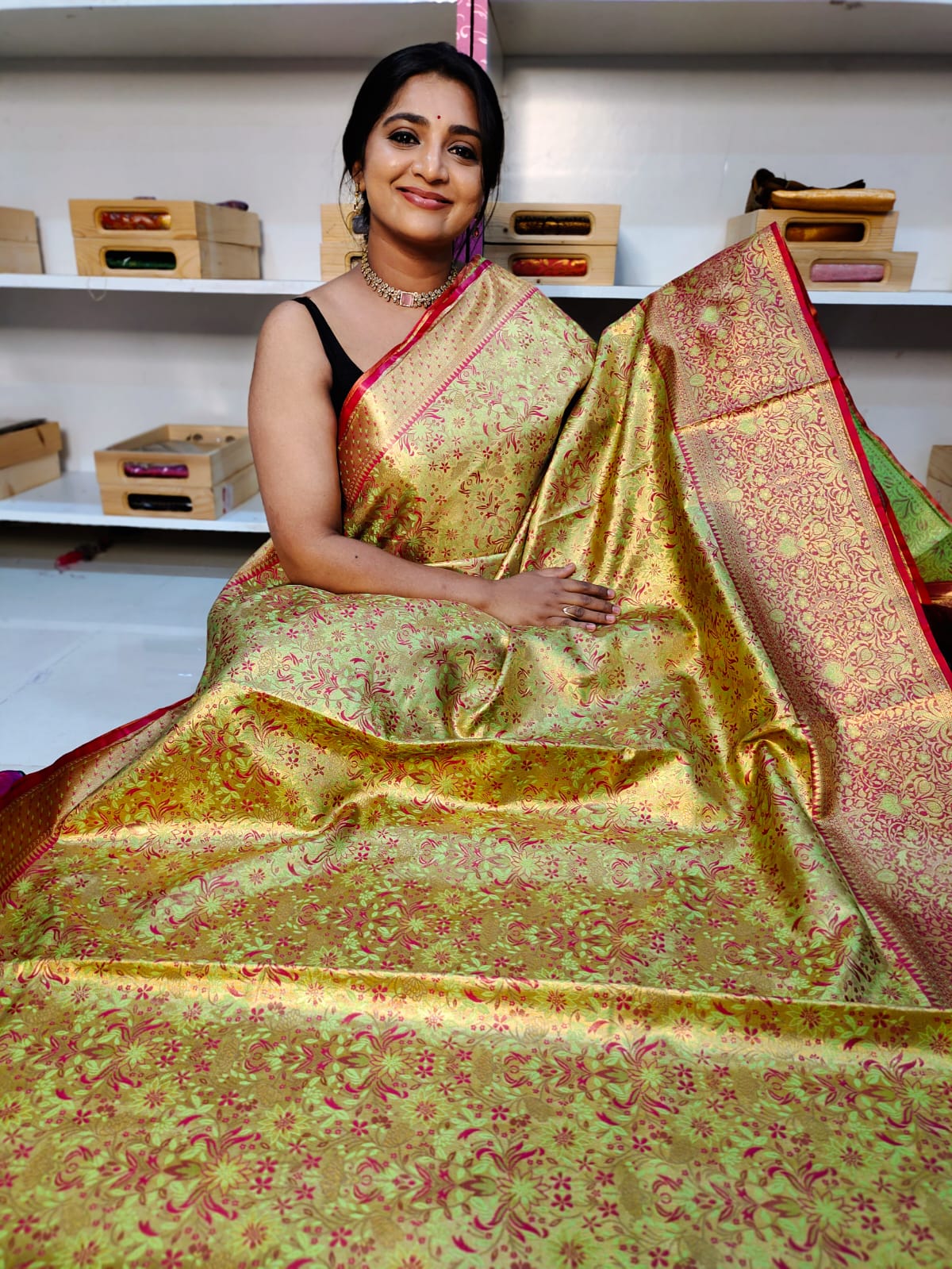 Meena kanchi