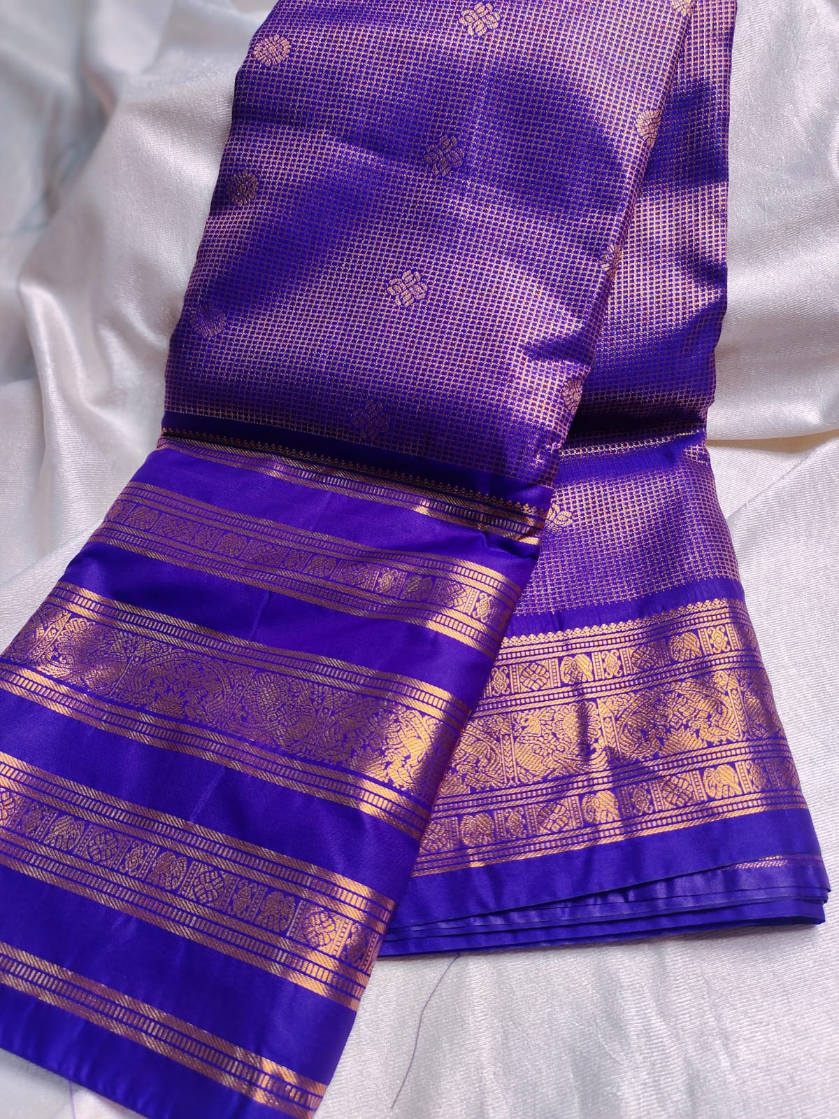 కొత్త వింటేజ్ గద్వాల్