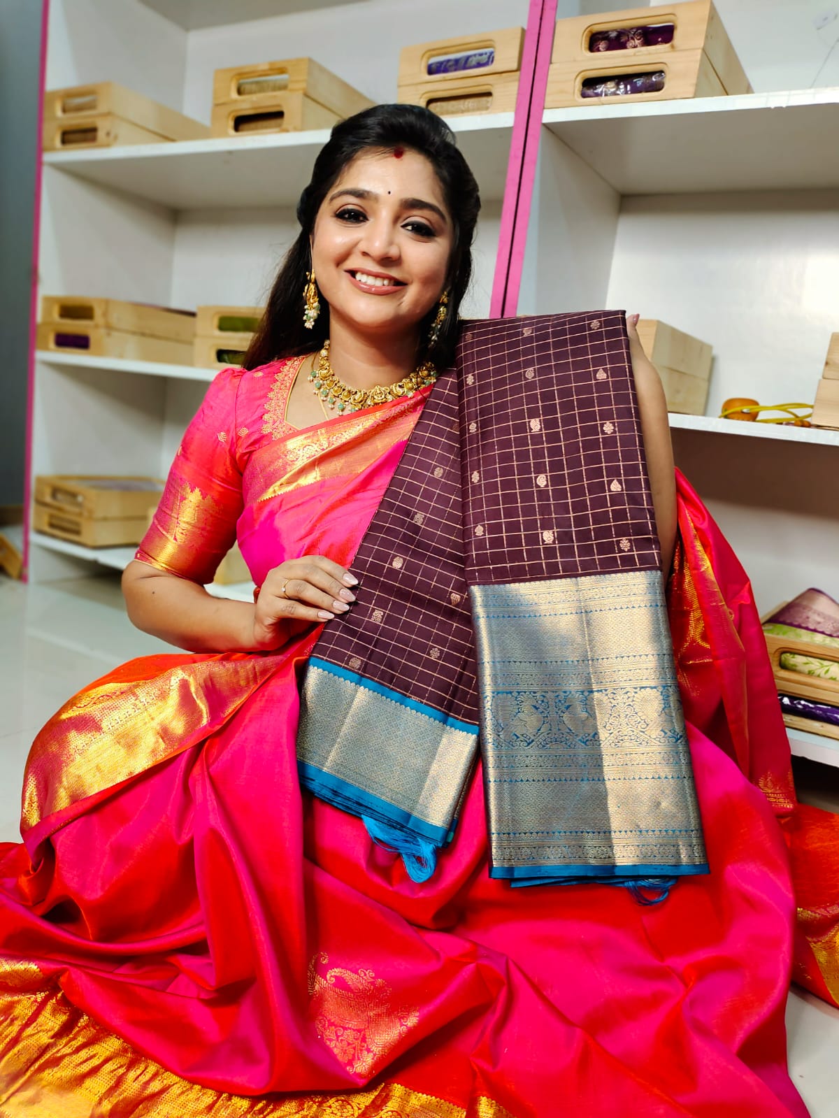 సిల్క్ మార్క్ సర్టిఫైడ్ కంజీవరం పట్టు సేకరణ