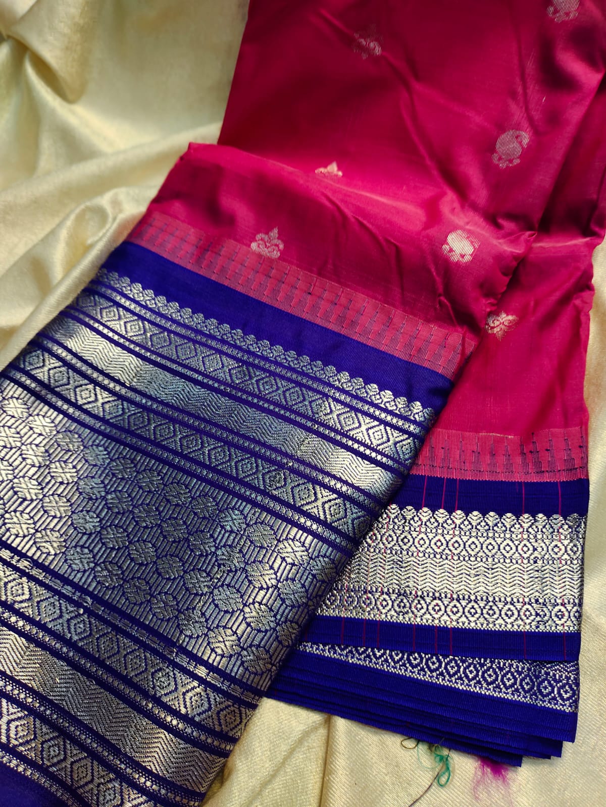 75% offer kanchi sale