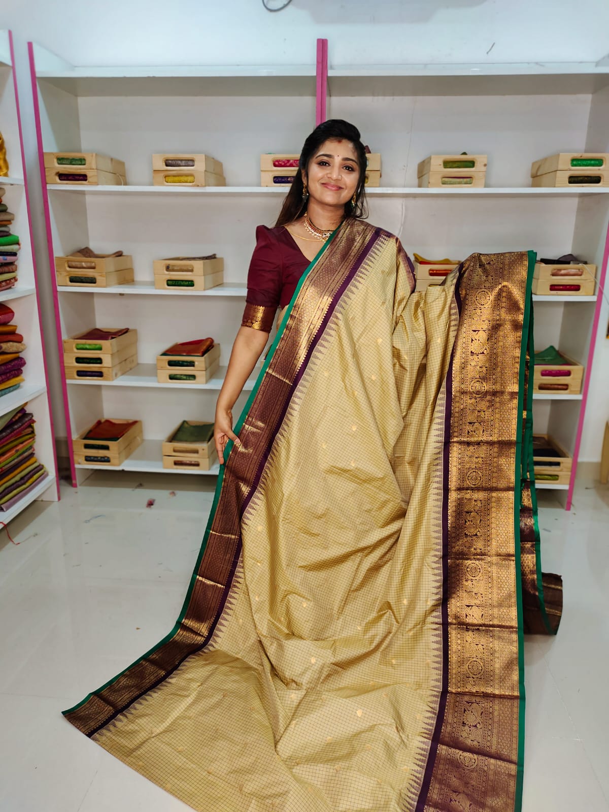 50% offer gadwal silk