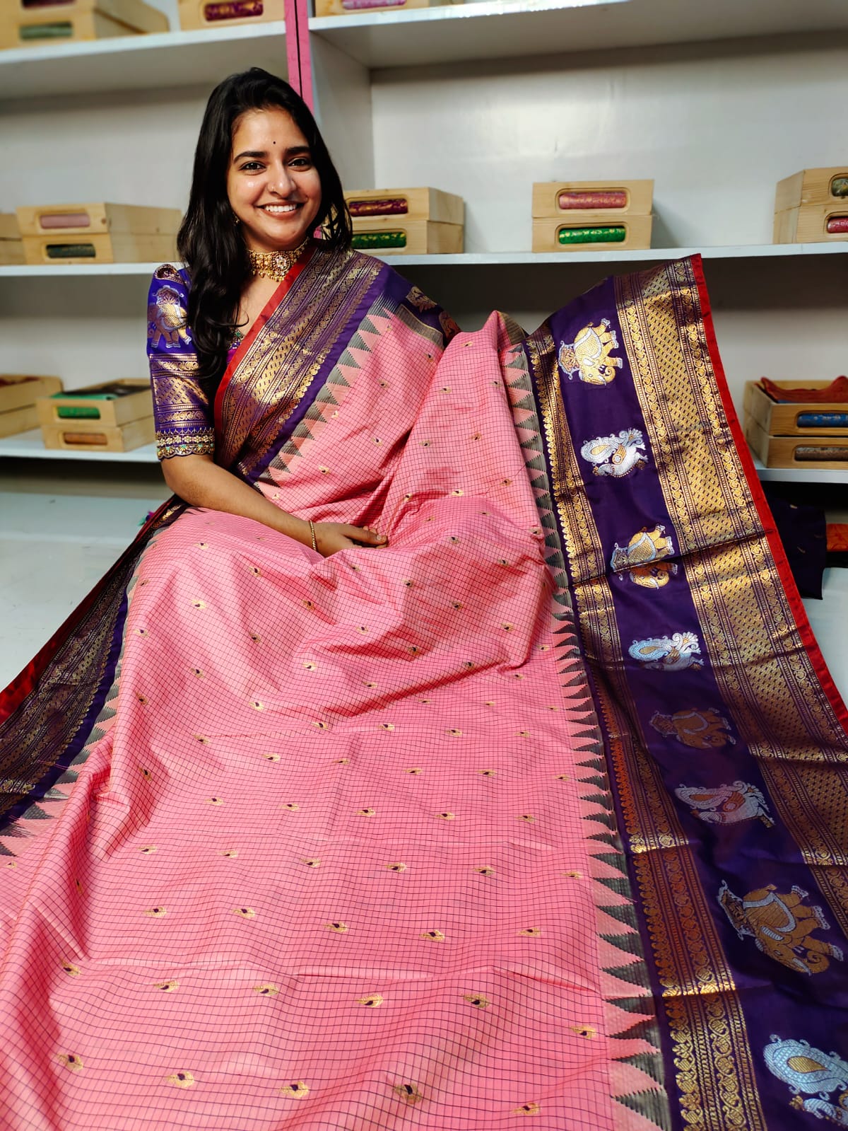Vitange gadwal silk