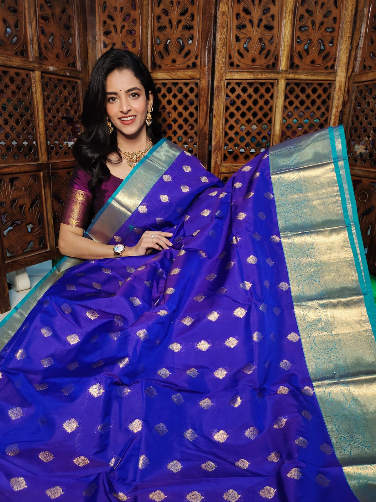 గద్వాల్ క్లియరెన్స్ సేల్
