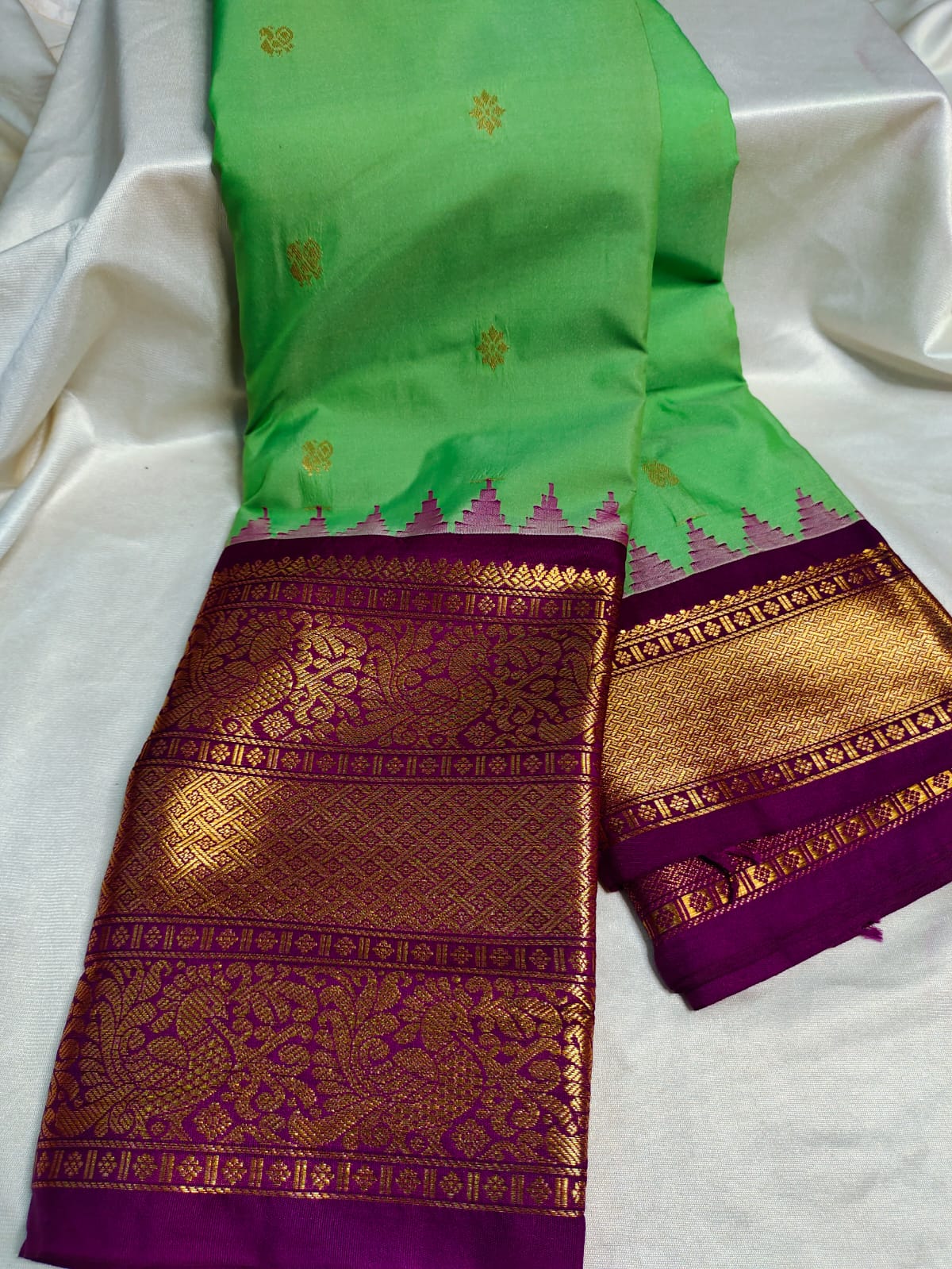 Primeme gadwal silk saree