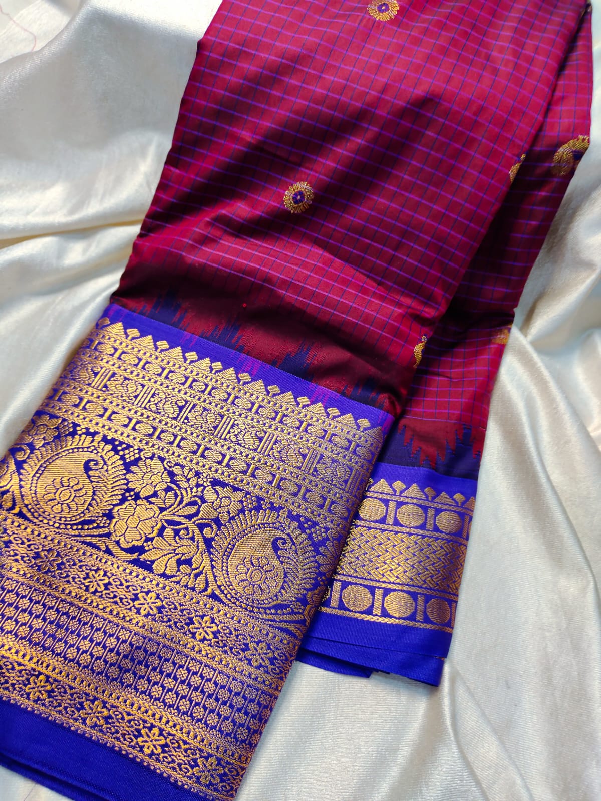60% offer gadwal saree
