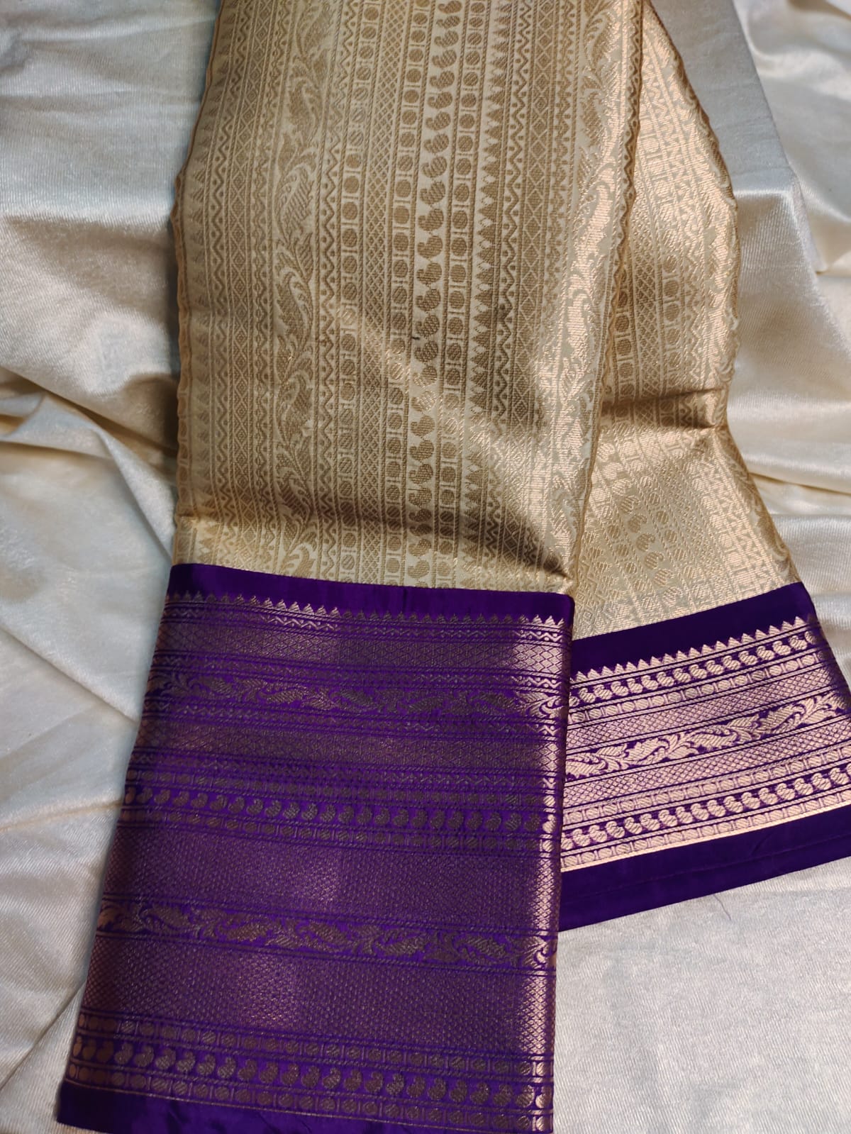 శ్రావణమాసం అమ్మకం