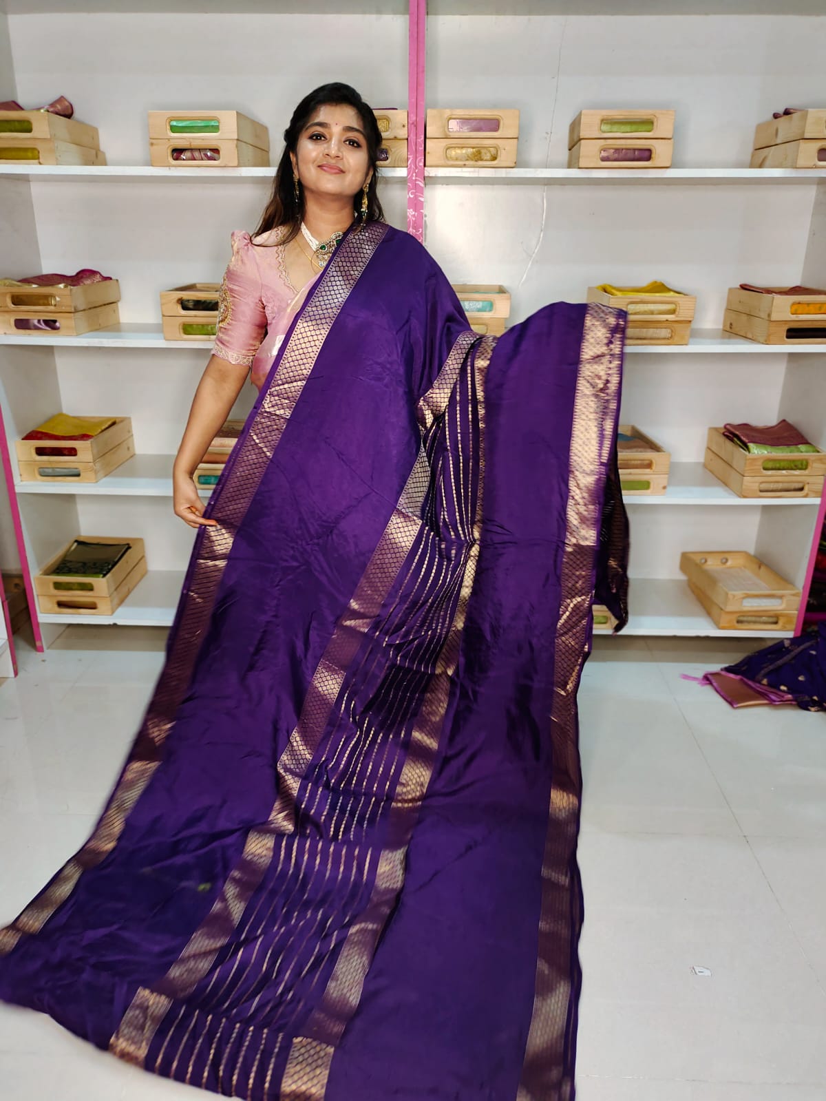 శ్రావణమాసం క్లియరెన్స్ సేల్ ఫ్యాన్సీ చీరలు