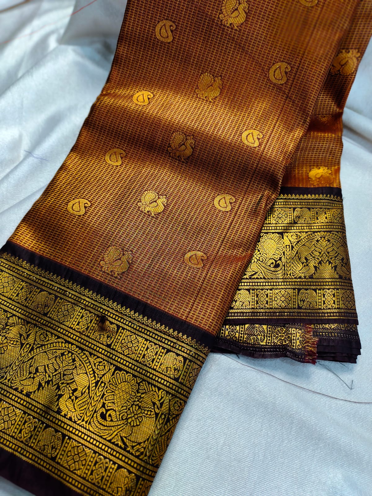 Vintage valli gadwal