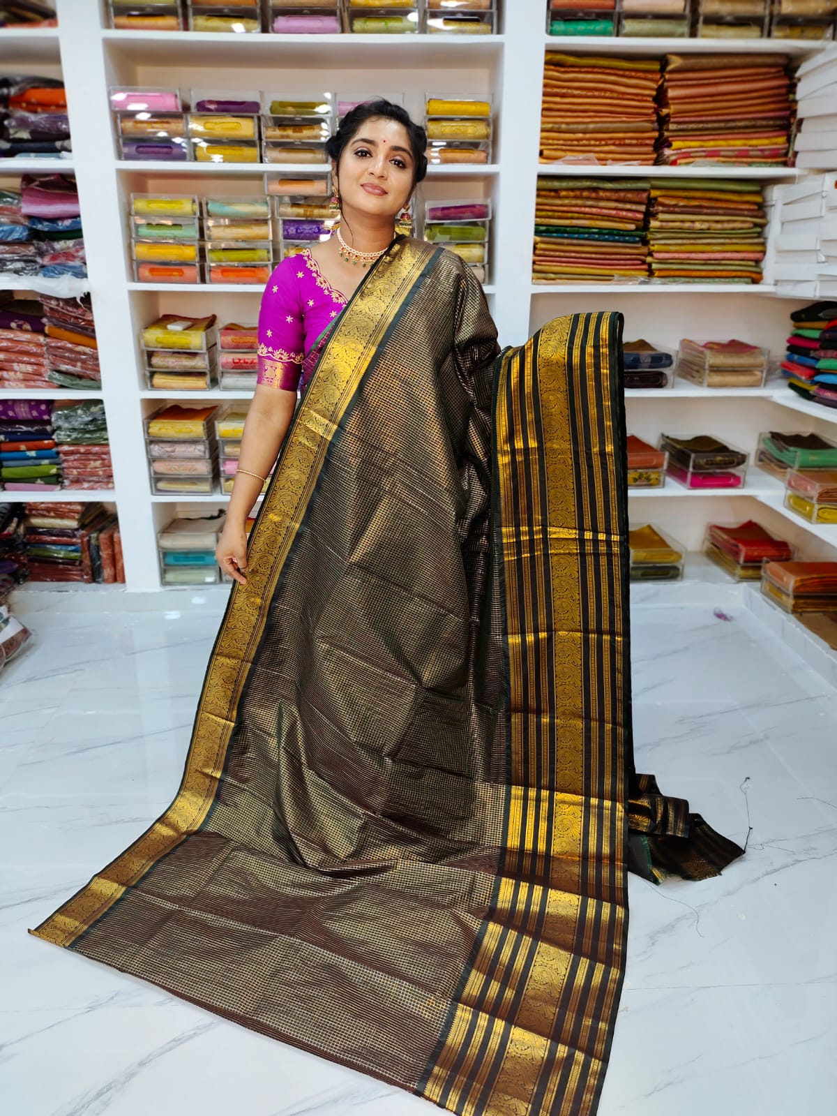 50% offer Valli gadwal