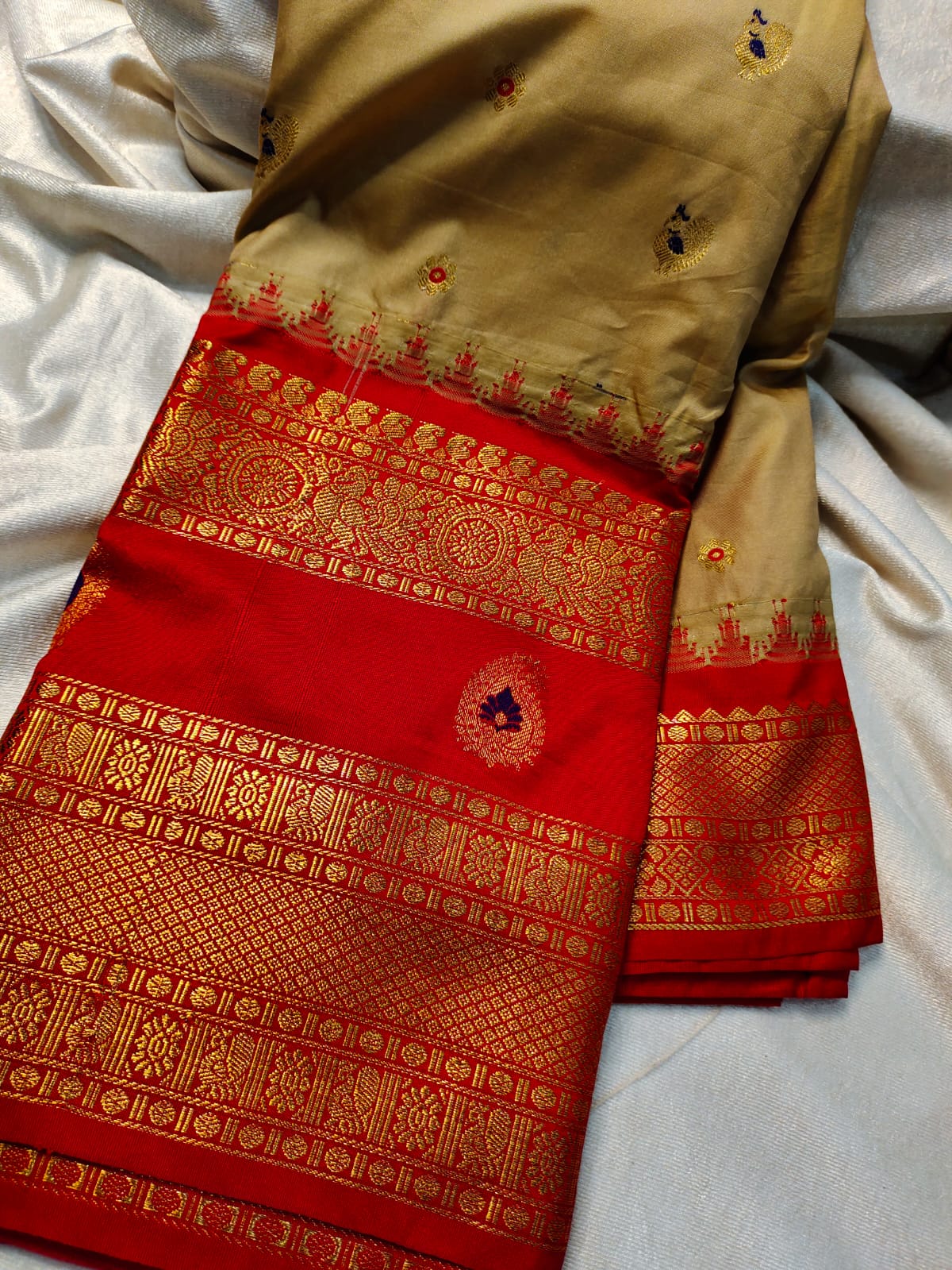 60% offer gadwal sarees