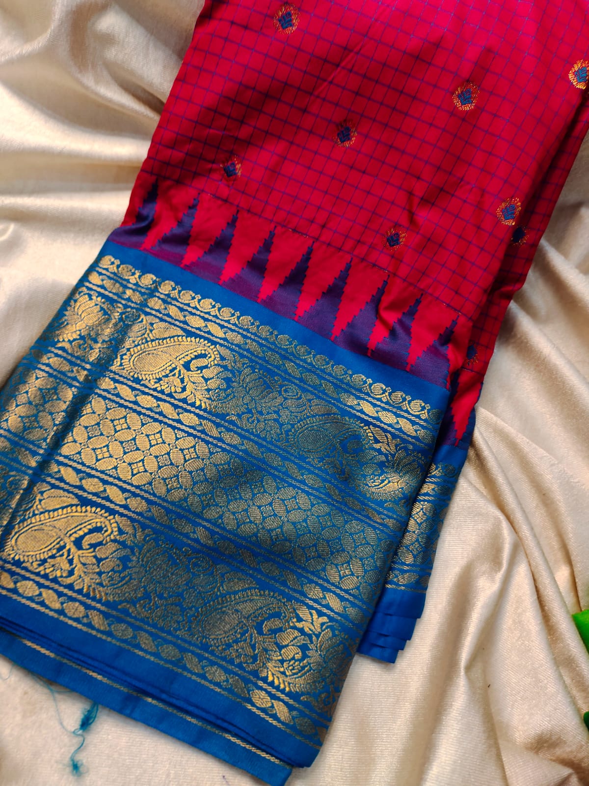 60% offer gadwal sarees