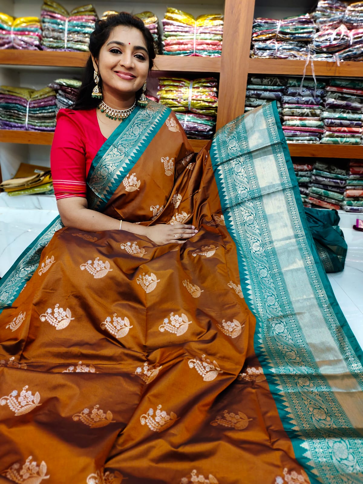 Pure katan pattu