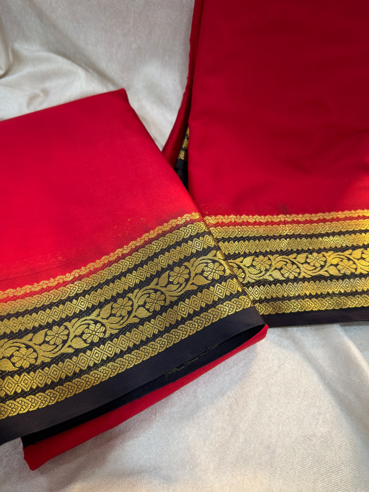 1+1 offer saree