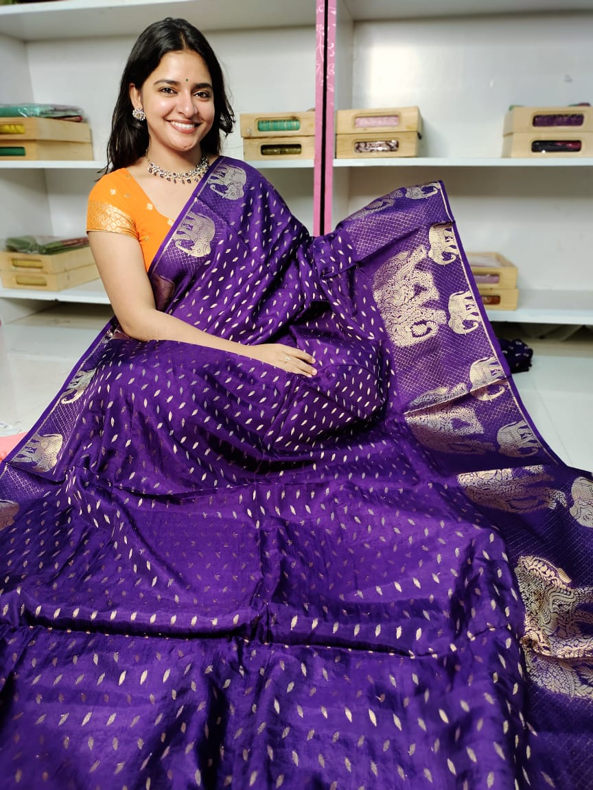 దీపావళికి చీరలు ఆఫర్ చేయండి