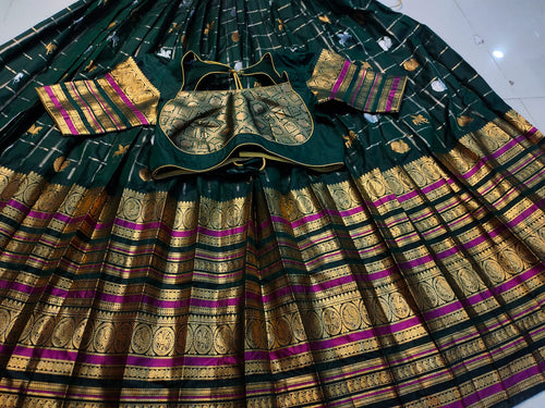 Vintage gadwal lehangas