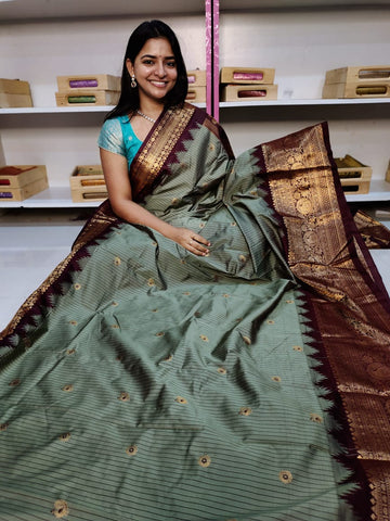 Gadwal offer sarees
