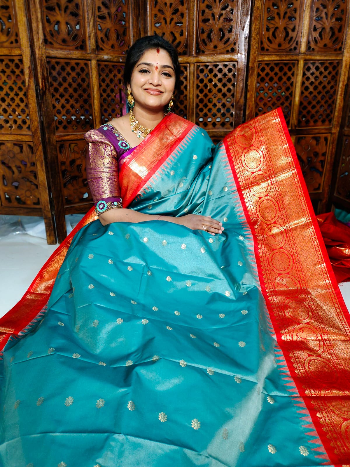 60% offer gadwal silk sarees