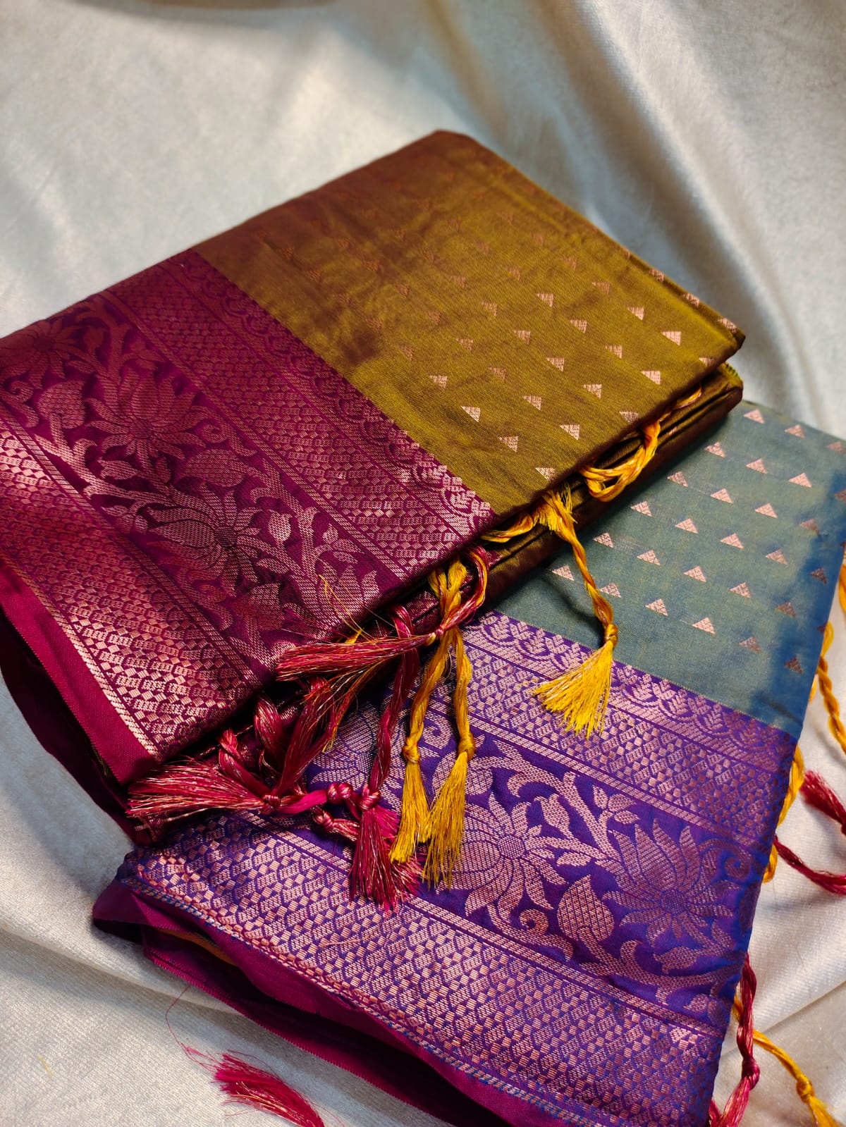 1+1 offer Uppada silk