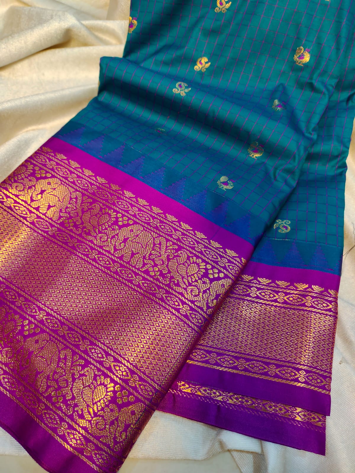 Sravanam gadwal sale