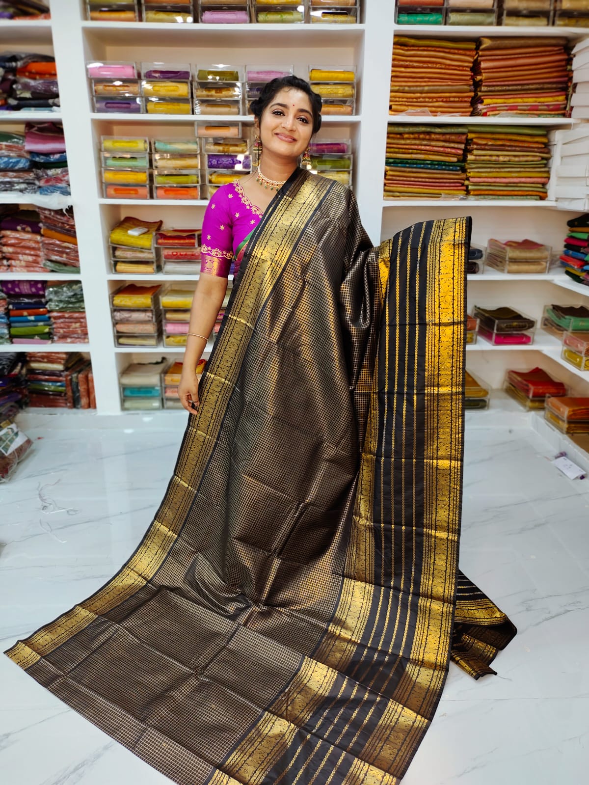 50% offer Valli gadwal