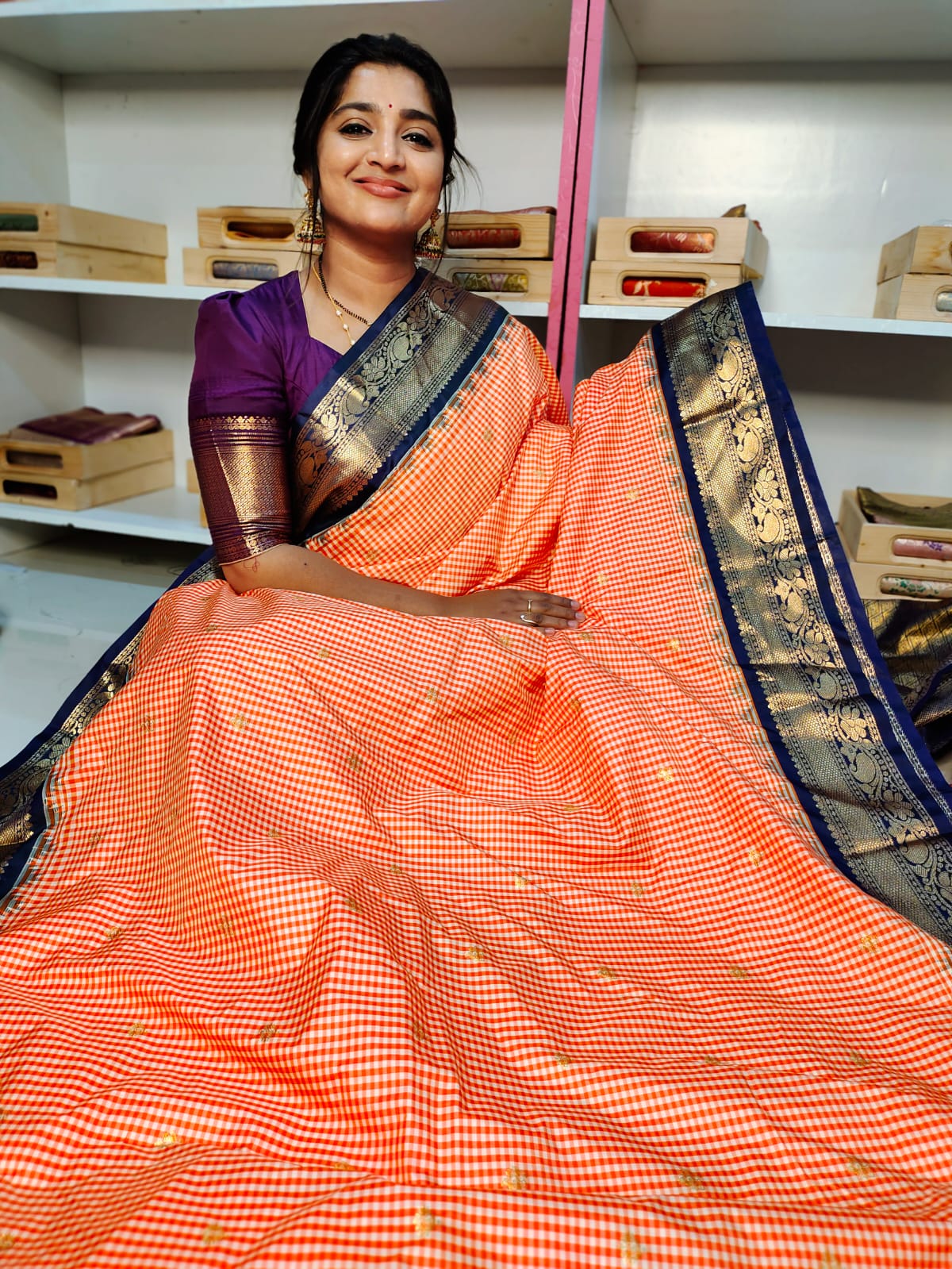 Vitange gadwal silk