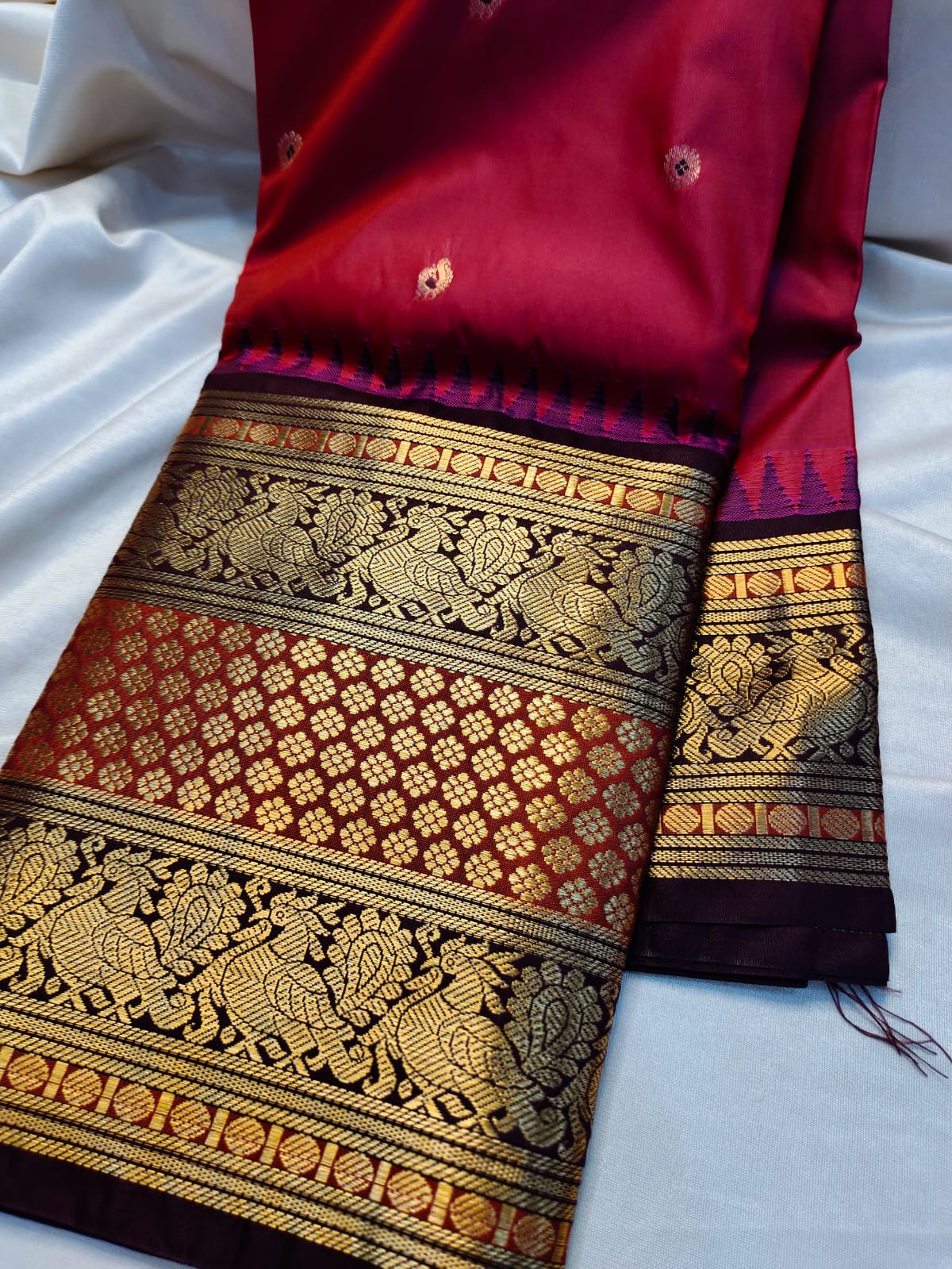 Vintage gadwal sarees